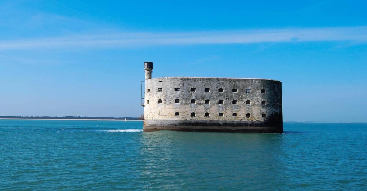 Résidence ESMERALDA meublé de tourisme 3 étoiles Rochefort-sur-Mer Extérieur photo