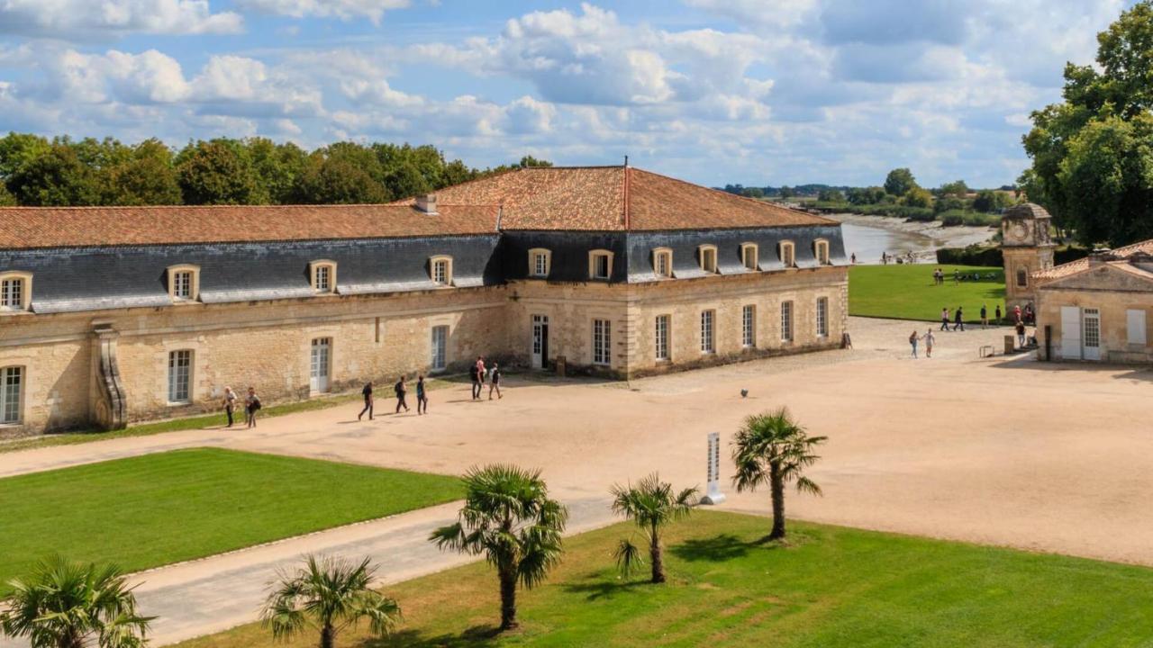 Résidence ESMERALDA meublé de tourisme 3 étoiles Rochefort-sur-Mer Extérieur photo